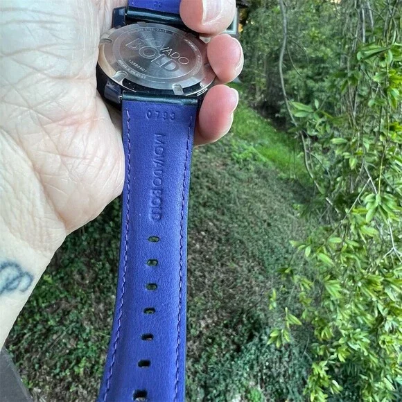 Movado BOLD Wristwatch Women’s Green Dial Crystal Bezel Black Case Quartz - Picture 3 of 6